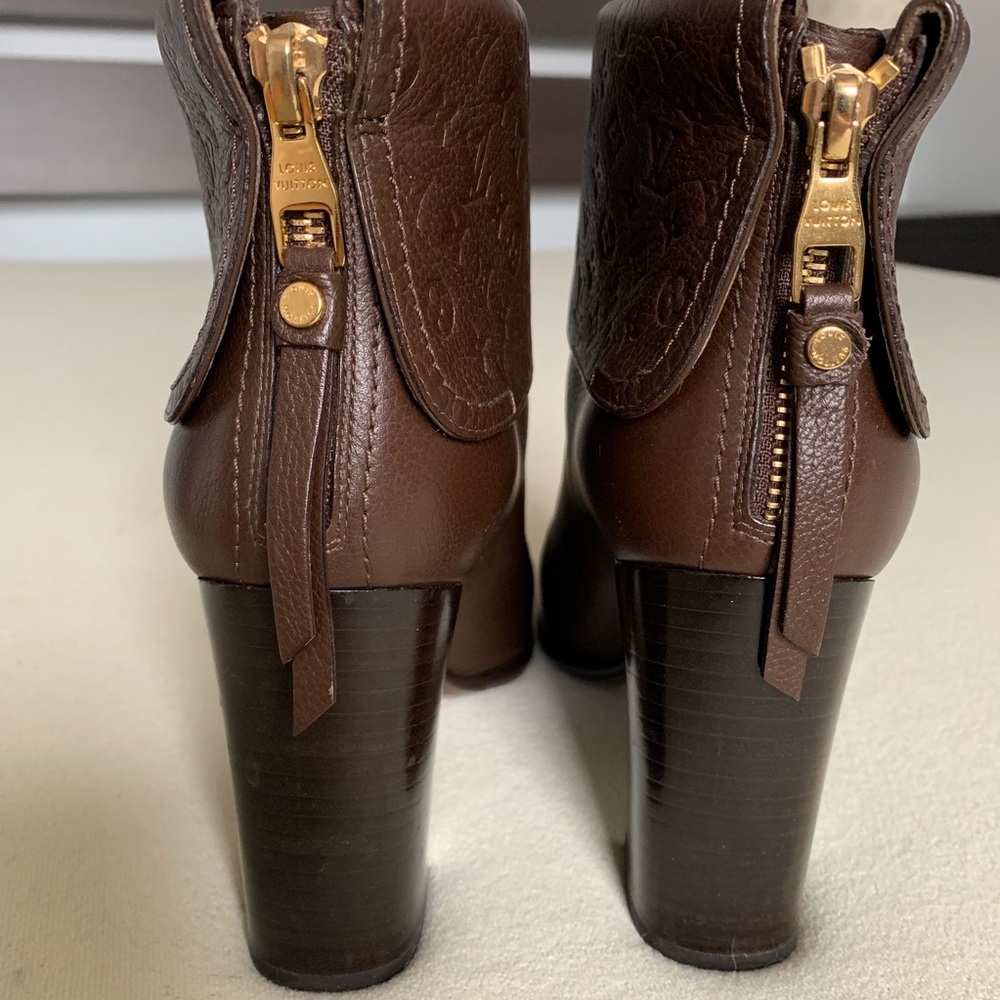 Louis Vuitton monogram imprint ankle boots - Picture 5 of 6